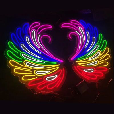 Lettere di segnale al neon personalizzate per esterni montate a parete con tensione di ingresso e materiali da 100-240V
