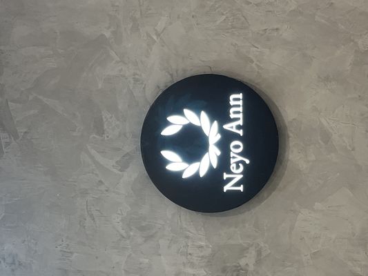 Casella luminosa pubblicitaria acrilica a LED a tensione di ingresso di 12 V per segnaletica esterna e promozione