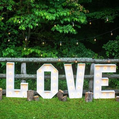 28 C Segno di Marchiata a Luce LED Tavola Marchiata Lettere di amore Numeri di matrimonio Lampadina
