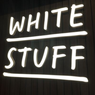 Segno di carta per muro interno in acciaio inossidabile 3d personalizzato con display ad effetto luminoso