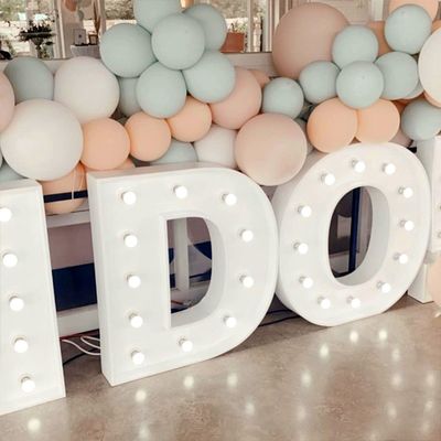 12V Voltaggio di ingresso Lettere 3D grandi illuminate Marry Me LED Marquee Sign per il matrimonio
