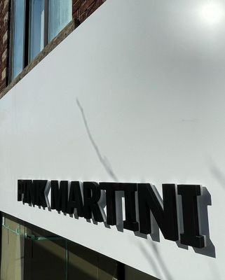 Segnale 3D illuminato in metallo all'aperto con segnale di lettera LED retroilluminato professionale