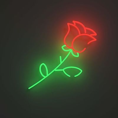 Logo personalizzato Segno di nome al neon per il centro commerciale Tavolo pubblicitario presso Hang / Mount / Stand