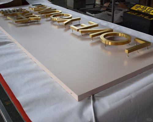 3D LED Outdoor Billboard e Display Board Stainless Metal Backlight Lettere luminose