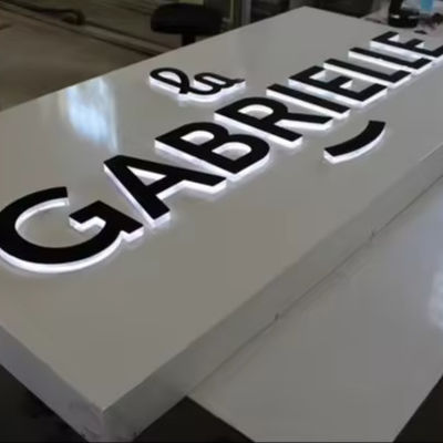 Segnaletica della scatola di lettere acrilica con retroilluminazione a LED Rishang per la promozione interna ed esterna