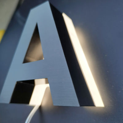 Fonte di luce LED Acciaio inossidabile Oro colore retroilluminato Lettera segno
