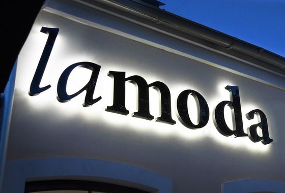 Fonte di luce LED Acciaio inossidabile Oro colore retroilluminato Lettera segno